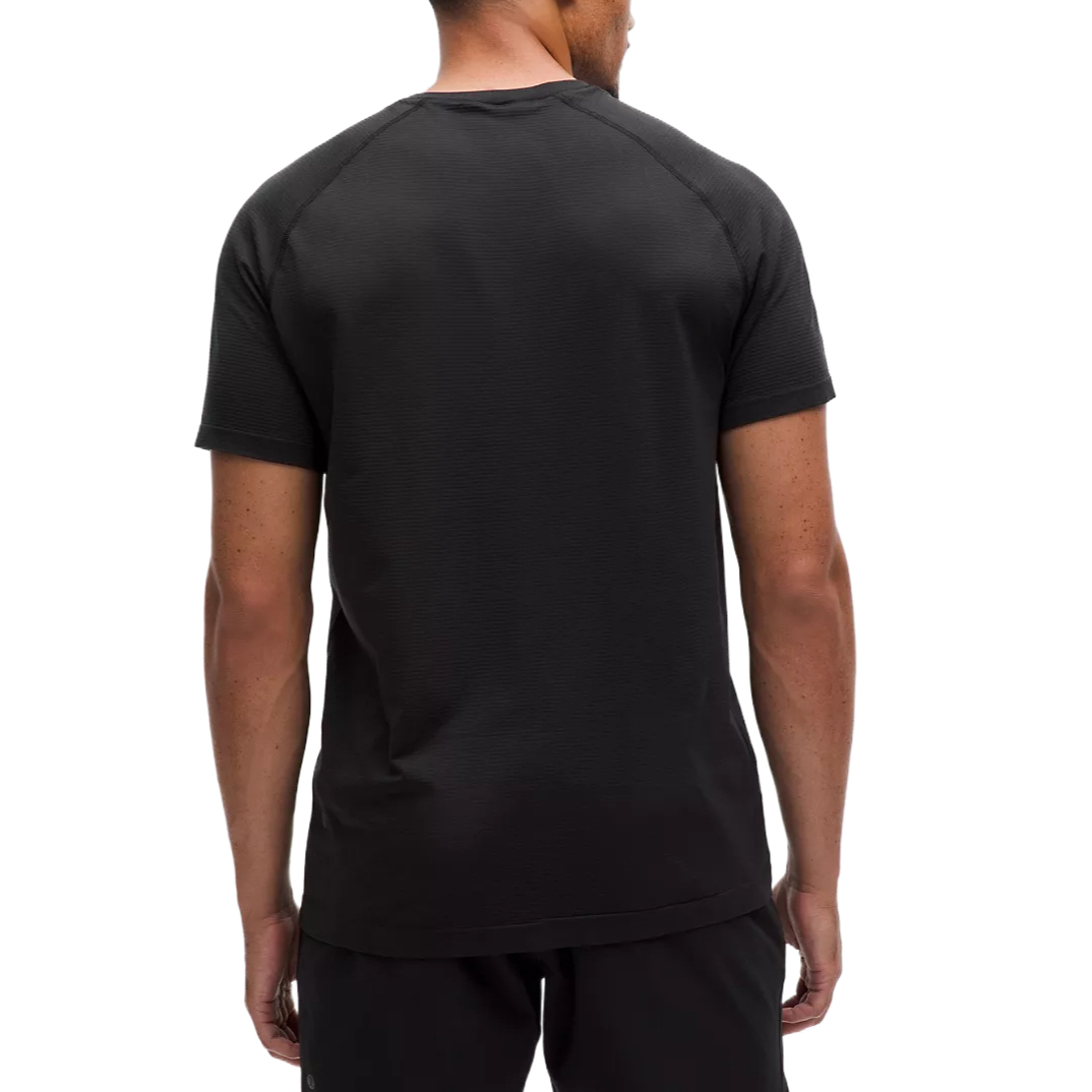 Lululemon Metal Vent Tech Workout Clothing Men’s