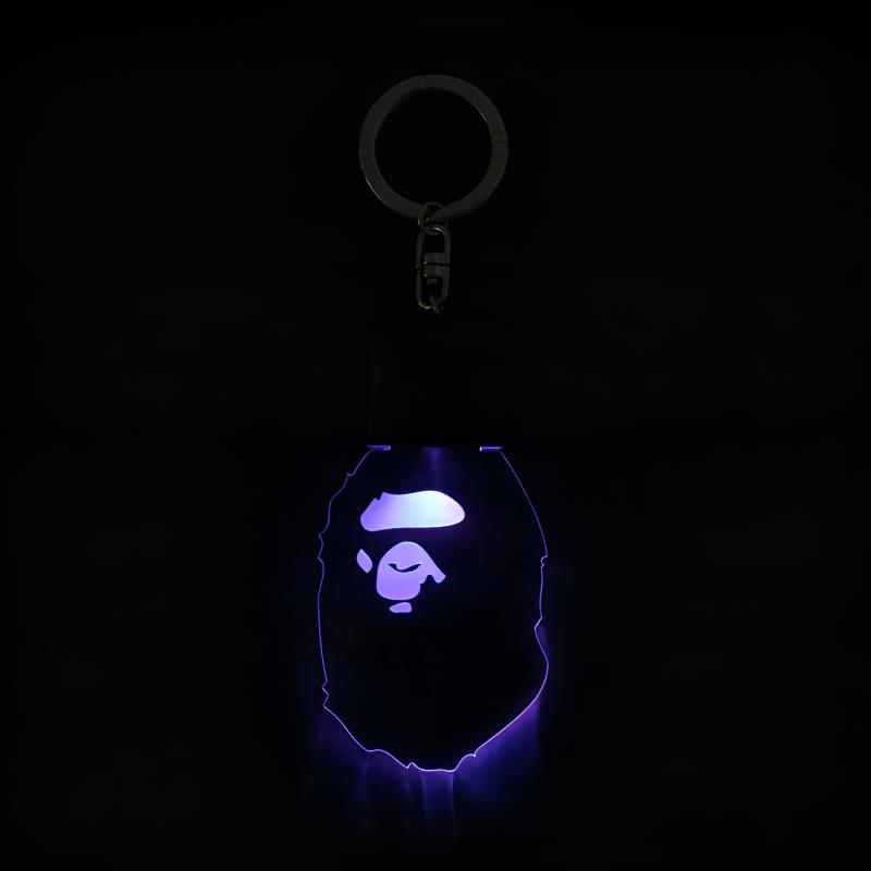Брелок A BATHING APE (белый) — фото 6