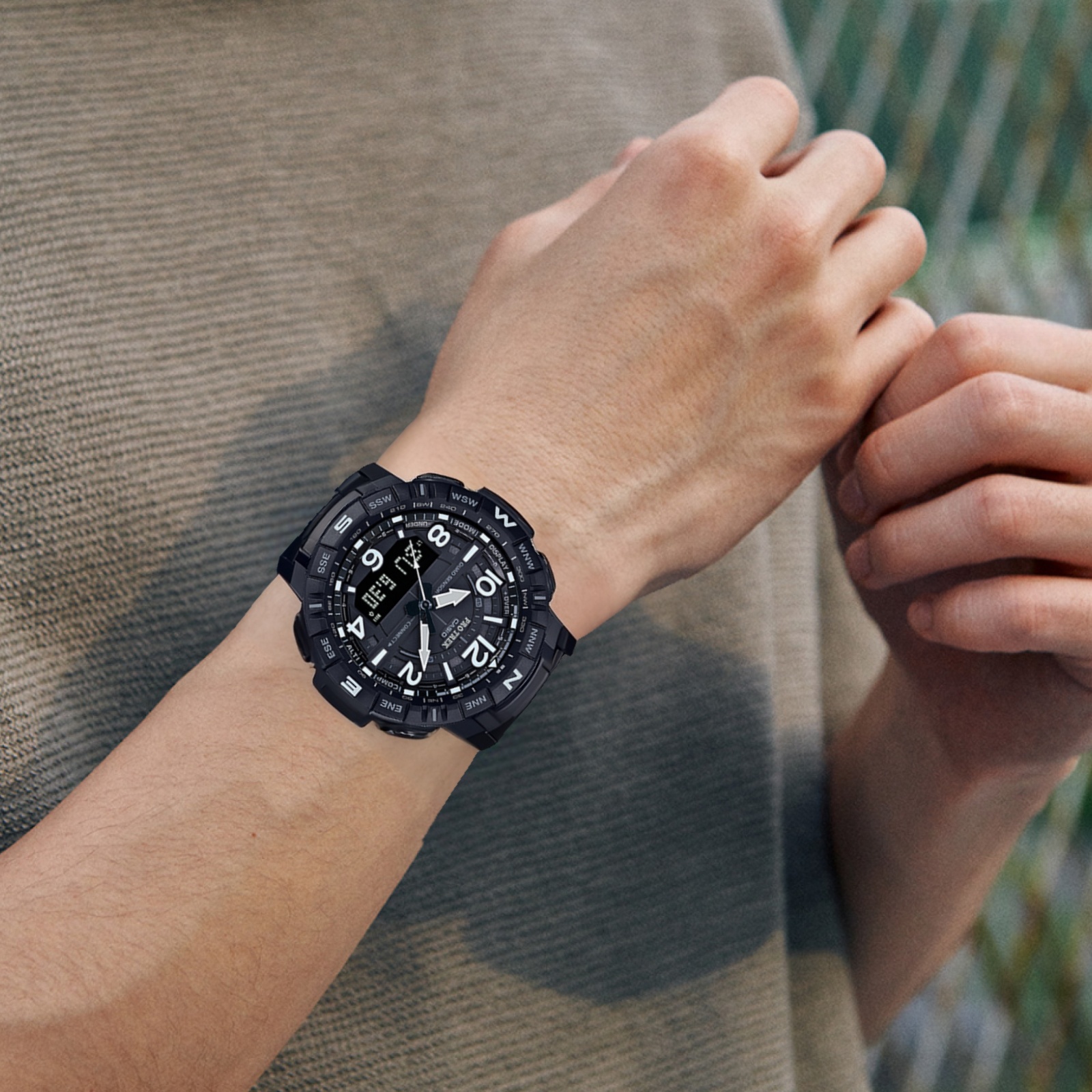 Мужские часы Casio PRO TREK (черный) — фото 3