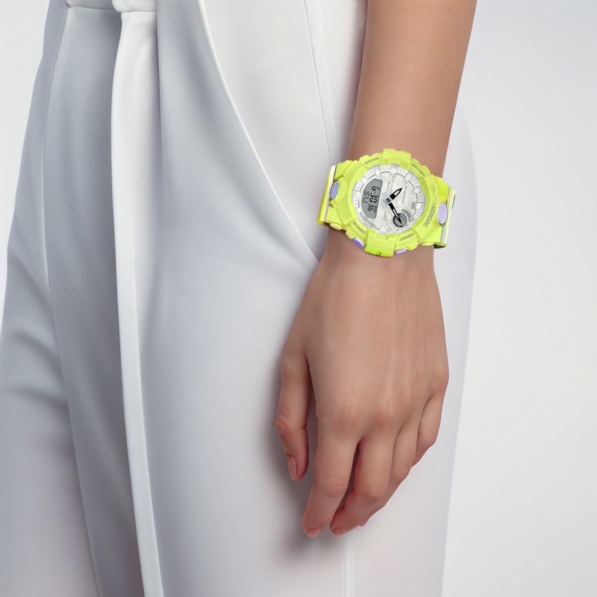 Женские часы Casio G-SQUAD (желтые) — фото 6
