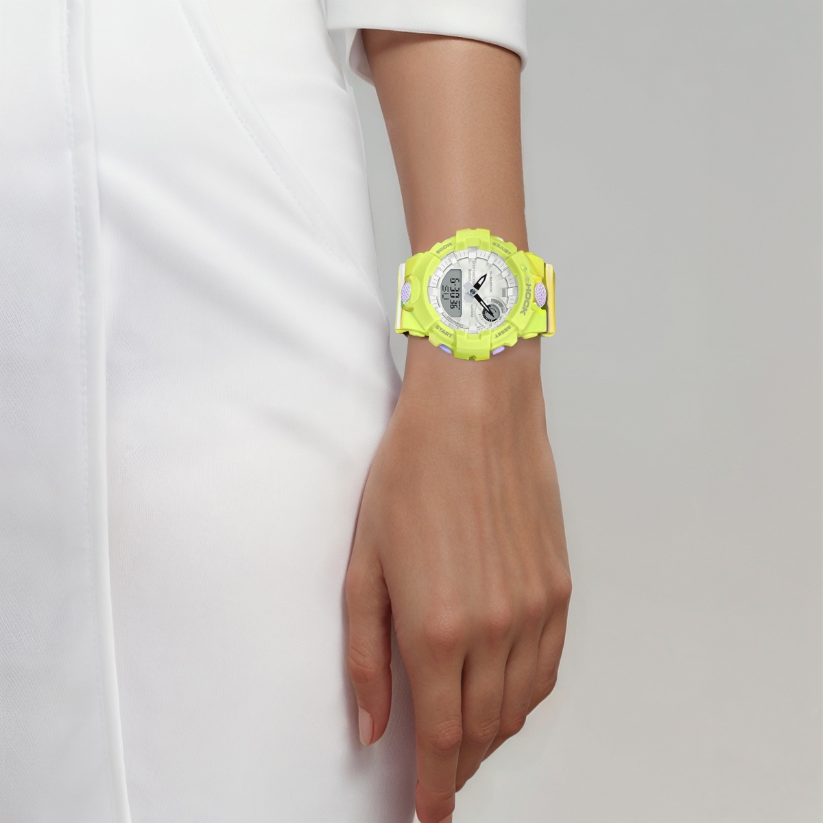 Женские часы Casio G-SQUAD (желтые) — фото 7