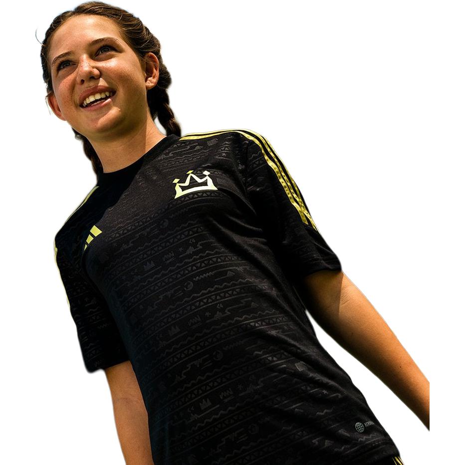 Детская футболка adidas Salah Training Jersey T (черная) — фото 7