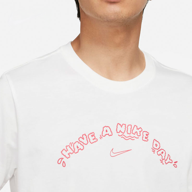Мужская футболка Nike Sportswear (белая) — фото 4