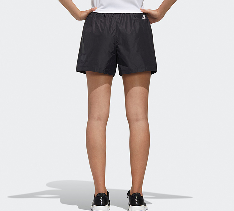 Женские шорты adidas Sub Logo Shorts (черные) — фото 3