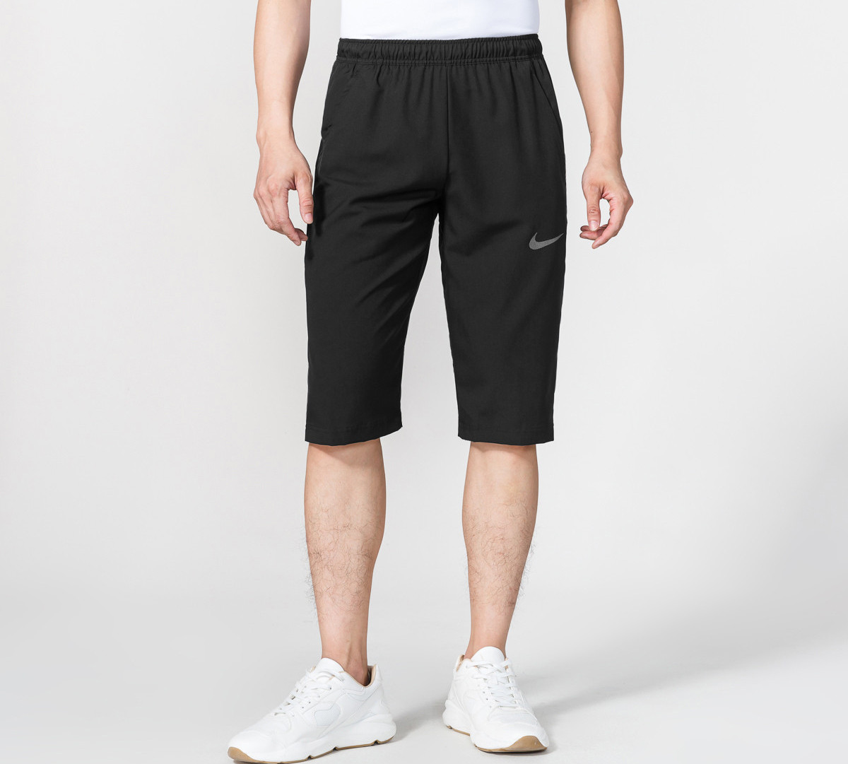 Nike Dri Fit Sports Shorts Men’s Black Moderate Straight Fit Pants