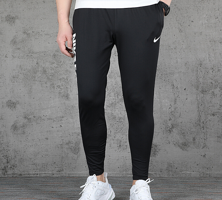 Мужские штаны Nike F.C. Essential Dri-Fit (черный) — фото 5