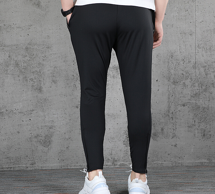 Мужские штаны Nike F.C. Essential Dri-Fit (черный) — фото 6