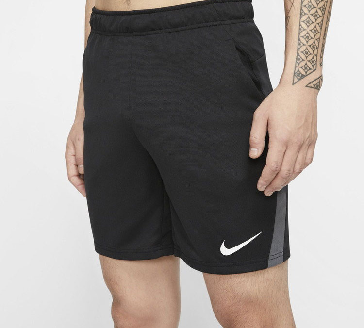 Мужские шорты Nike Dri-FIT (черные) — фото 4