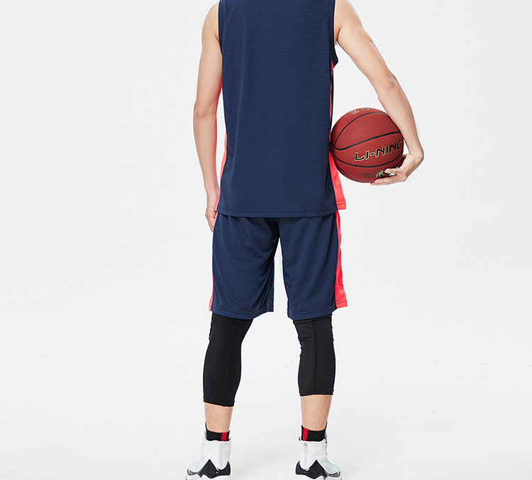 Li Ning Casual Sportswear Men’s Blue V Neck Moderate