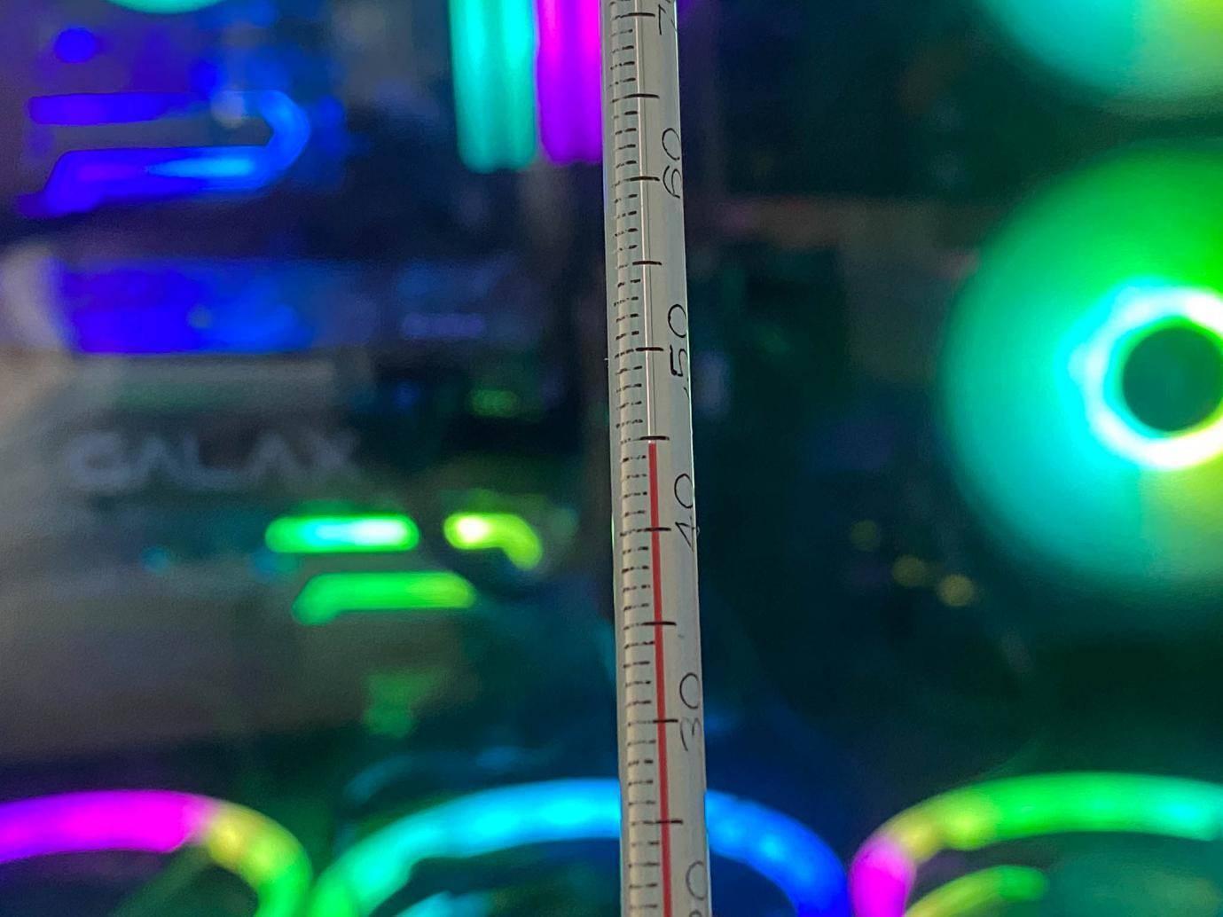 看着像保温杯,其实是烧水杯,这款摩飞便携烧水杯有什么不同?