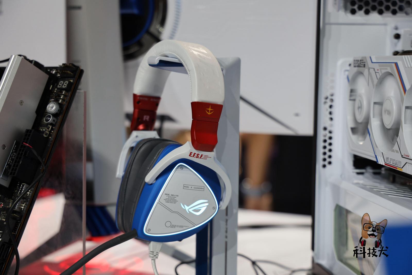 「科技犬」电竞显示器如何选择?ROG、外星人、小米,买谁?