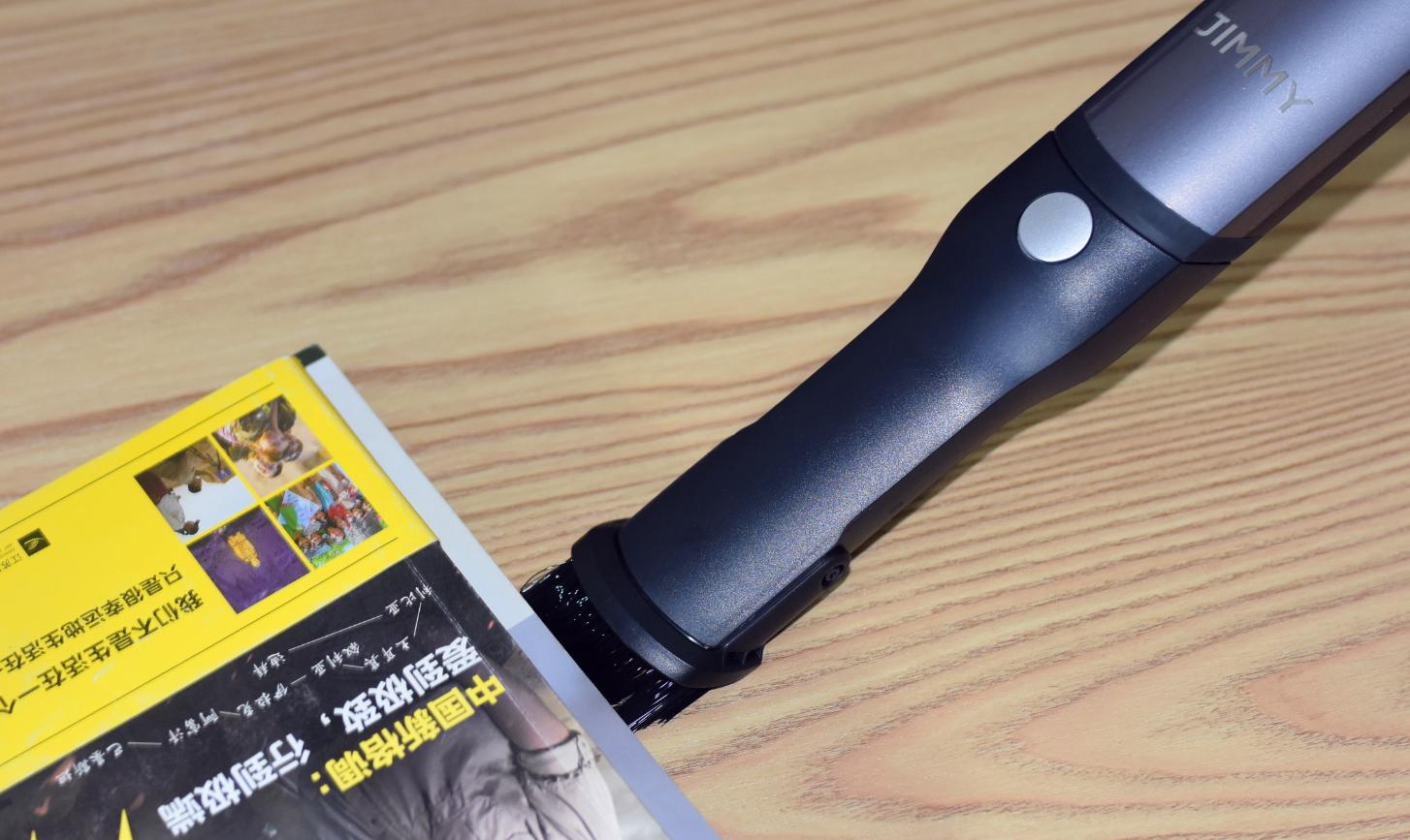 家居卫生轻松搞定,可单手操控的吉米小轻杆无线吸尘器