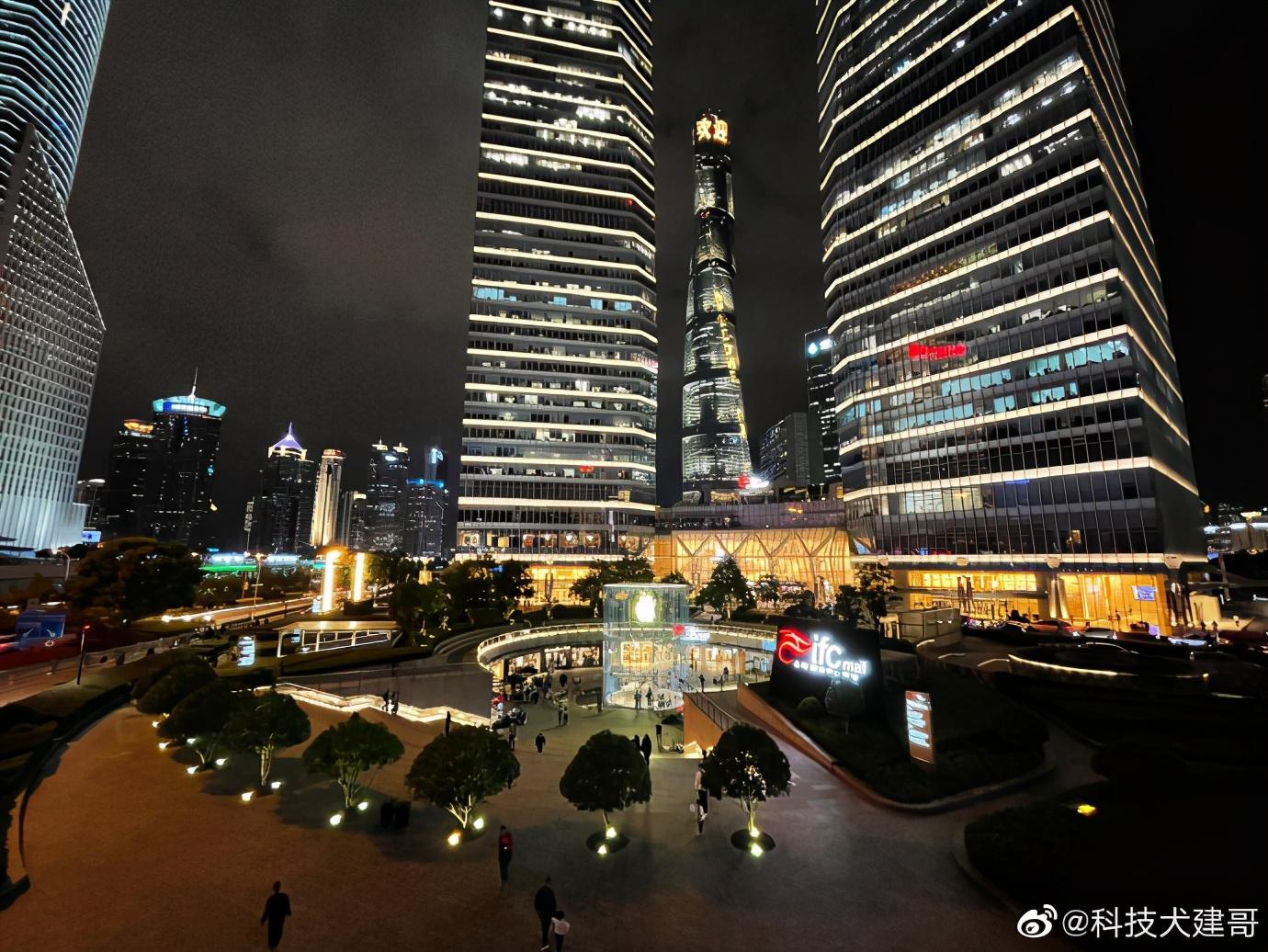 iPhone 12夜景拍照实测:对比小米OPPO高下立判