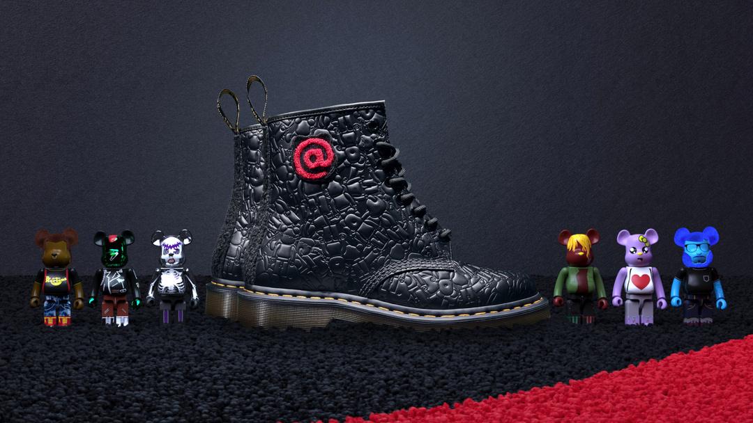 DR. MARTENS x MEDICOM TOY 进行60周年1460鞋款的全新演绎