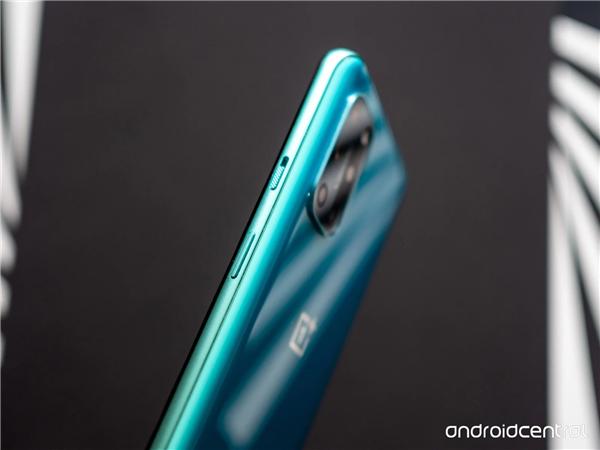 一加8T上手实拍; iPhone 12 Pro 5G表现实测