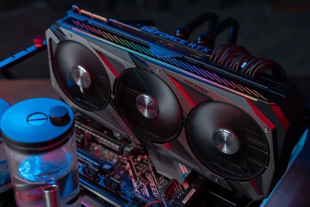 ROG STRIX RTX 3090显卡开箱:真信仰真败家
