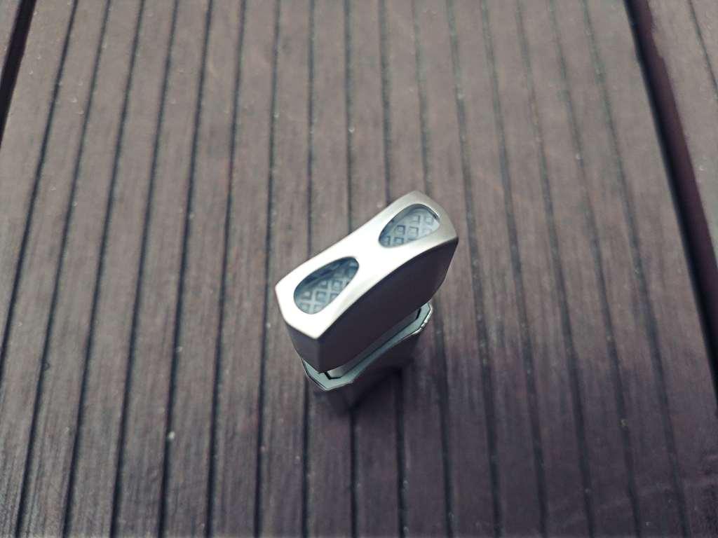 aigo 512G的固态U盘,速度快的飞起来了