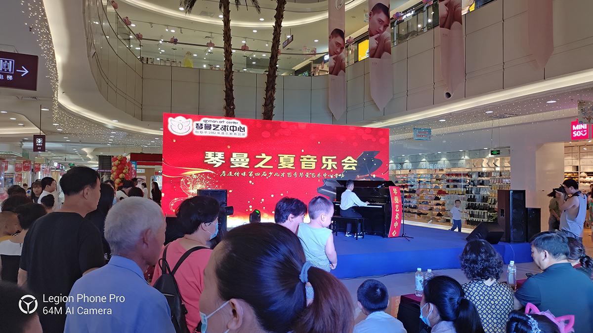 双电池、双马达、双扬声器,光明正大玩外挂:拯救者电竞手机Pro评测