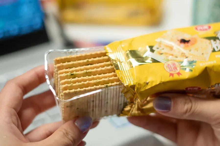吃了100种这个南粤品牌零食,我彻底服气了