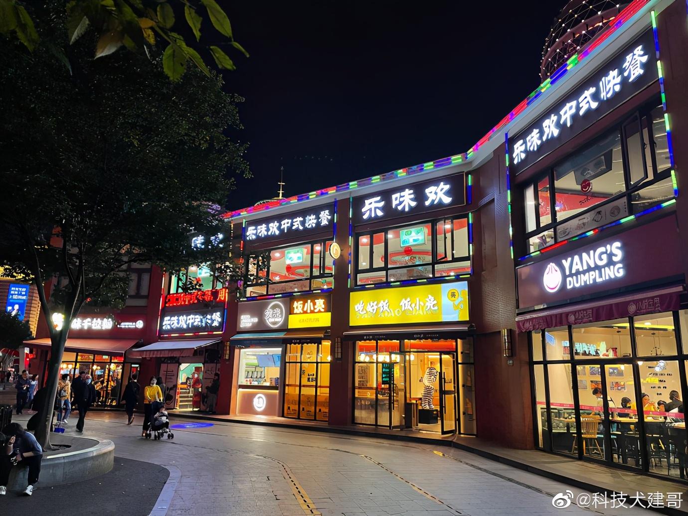 iPhone 12夜景拍照实测:对比小米OPPO高下立判