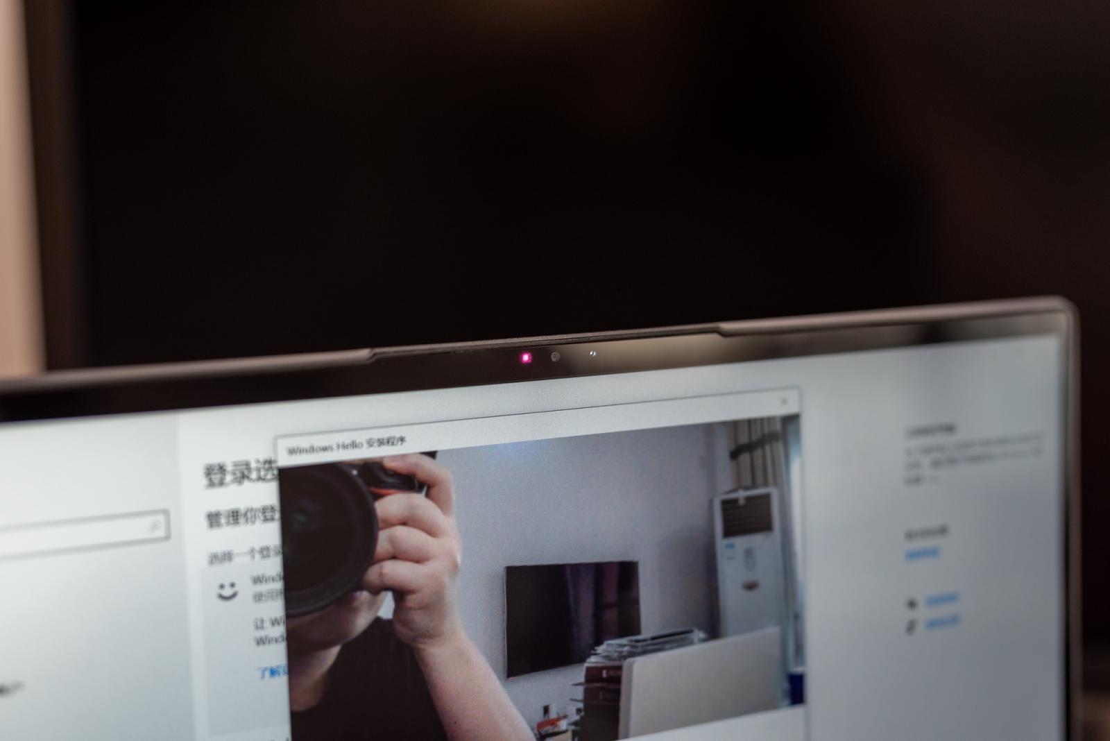 伪装成轻薄本的跑分机器 联想Yoga14s