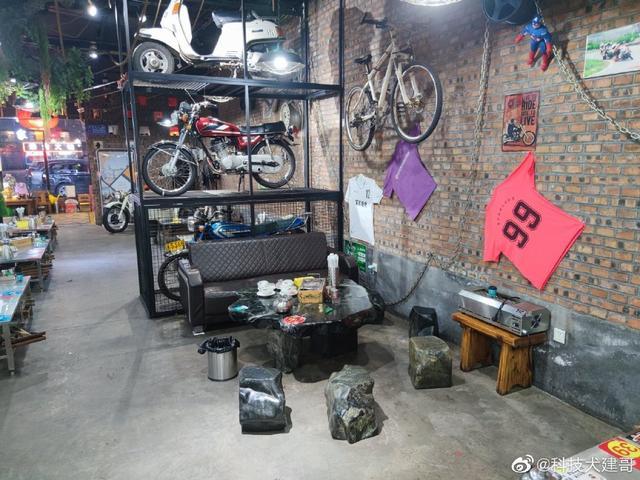 「科技犬游记」四个半小时登顶泰山玉皇顶,还有别称叫“鬼都”