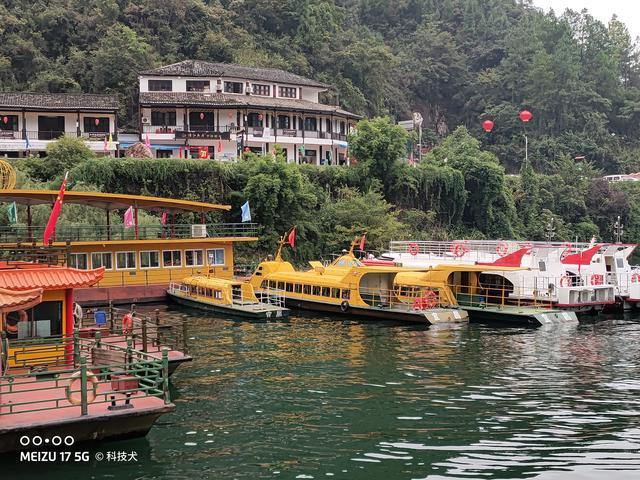 魅族17评测:艺术与科技完美融合 重量平衡设计手感出色