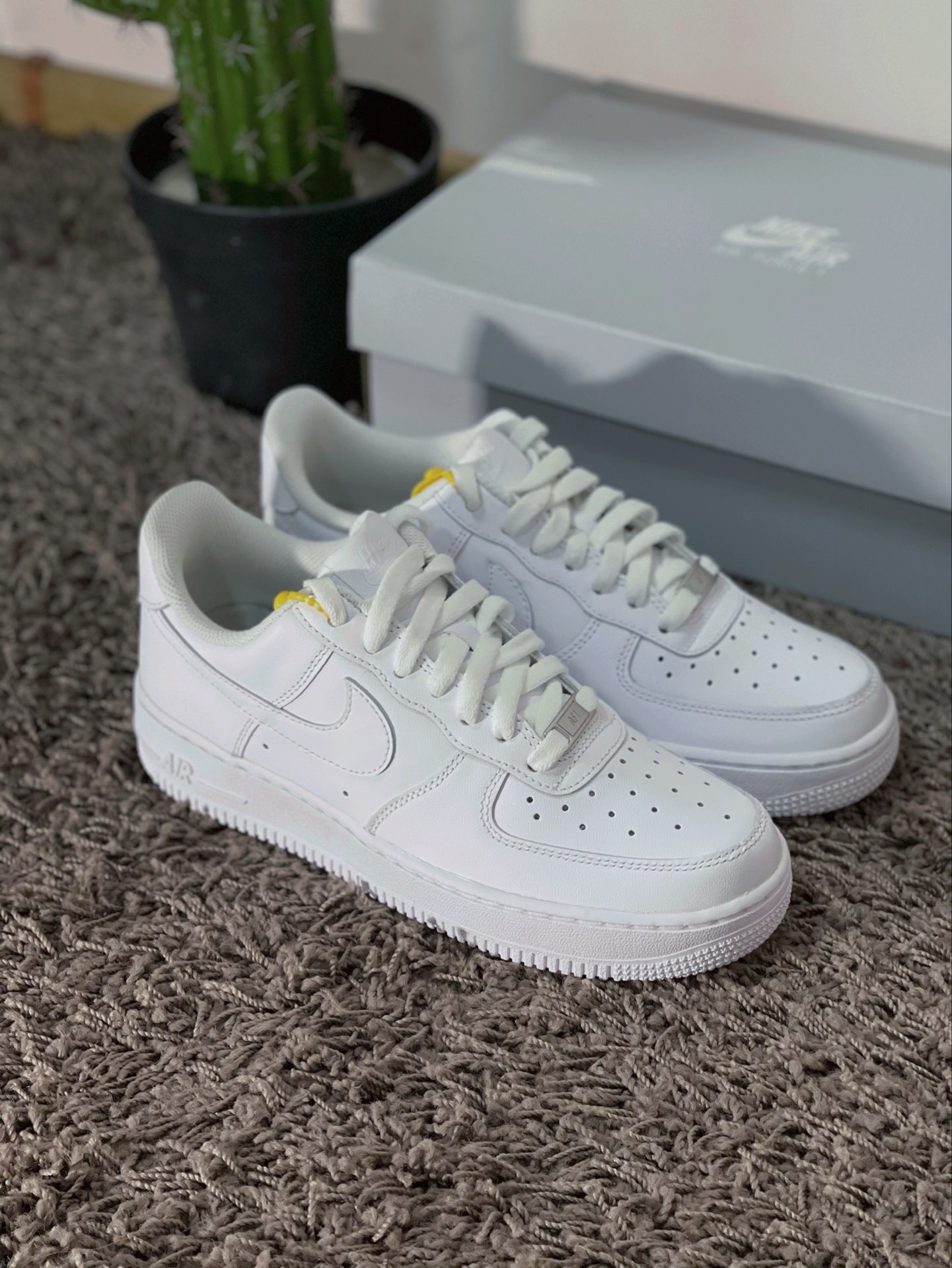 Nike Air Force 1 Low 07 Triple White POIZON