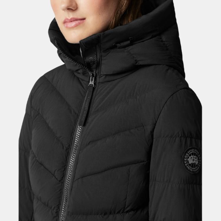 Женский пуховик Canada Goose SS25 Clair (черный) — фото 6