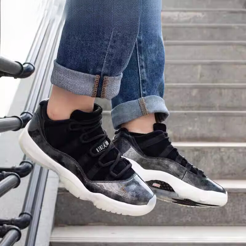 Кроссовки Jordan JordanAir Jordan 11 Low Barons GS (черные) — 黑/金属银/白 — фото 5