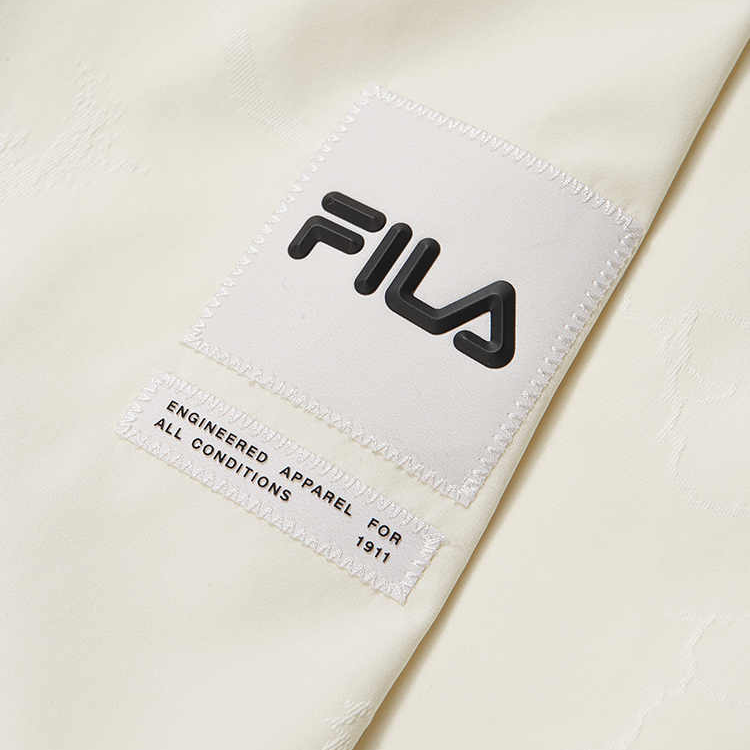 Женские куртка Fila KIDS PERFORMANCE (молочный) — фото 4
