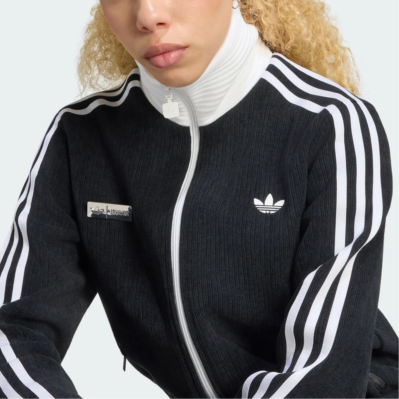 Женская олимпийка adidas originals × Jennie FAN OG TRACK TOP (белый) — фото 2