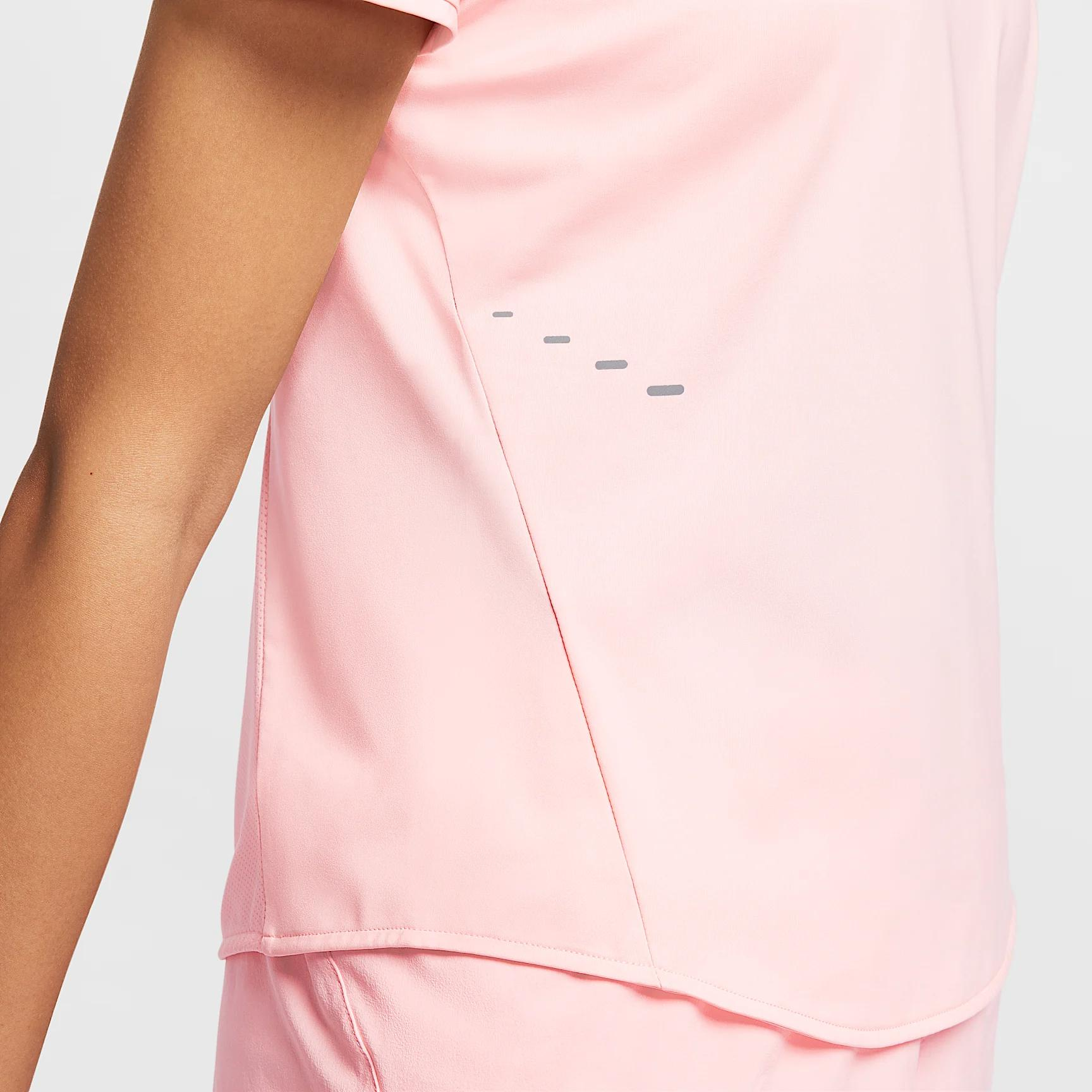 Nike Swoosh Workout Clothing Women’s Pink