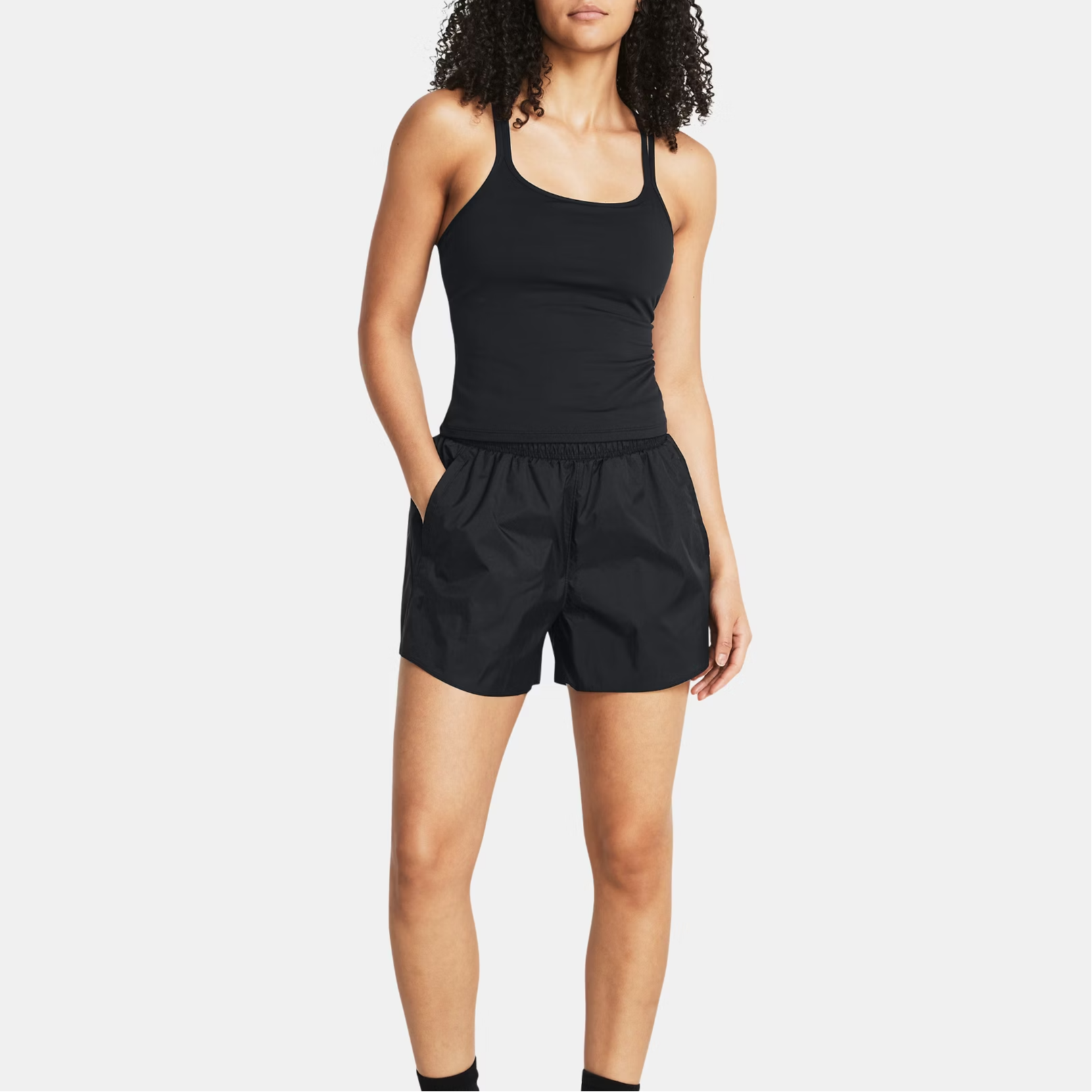 Женские шорты Under Armour Under Armour UA Vanish 5" Crinkle (черные) — фото 5