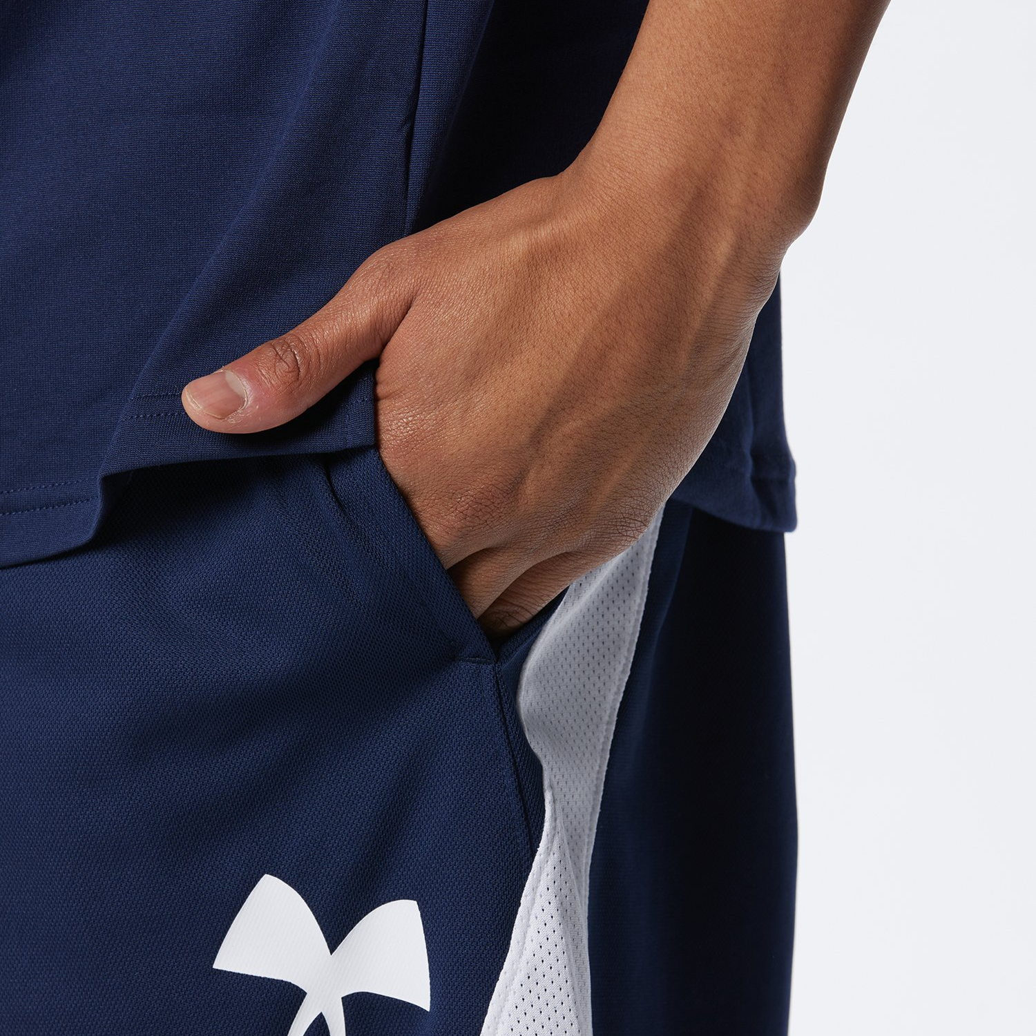 Under Armour Sports Shorts Men’s Marine Blue White Moderate