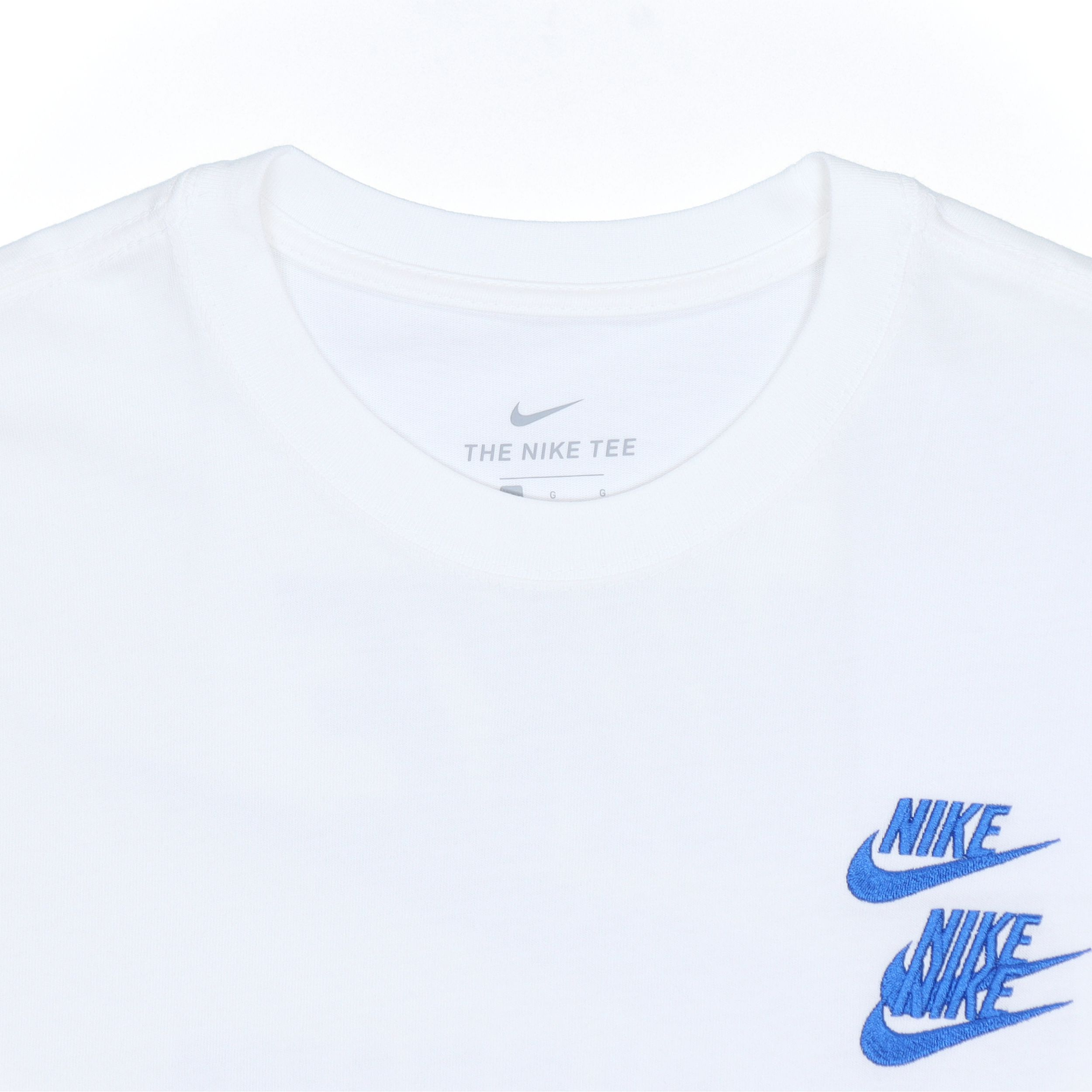 Мужская футболка Nike Sportswear World Tour (белая) — фото 6