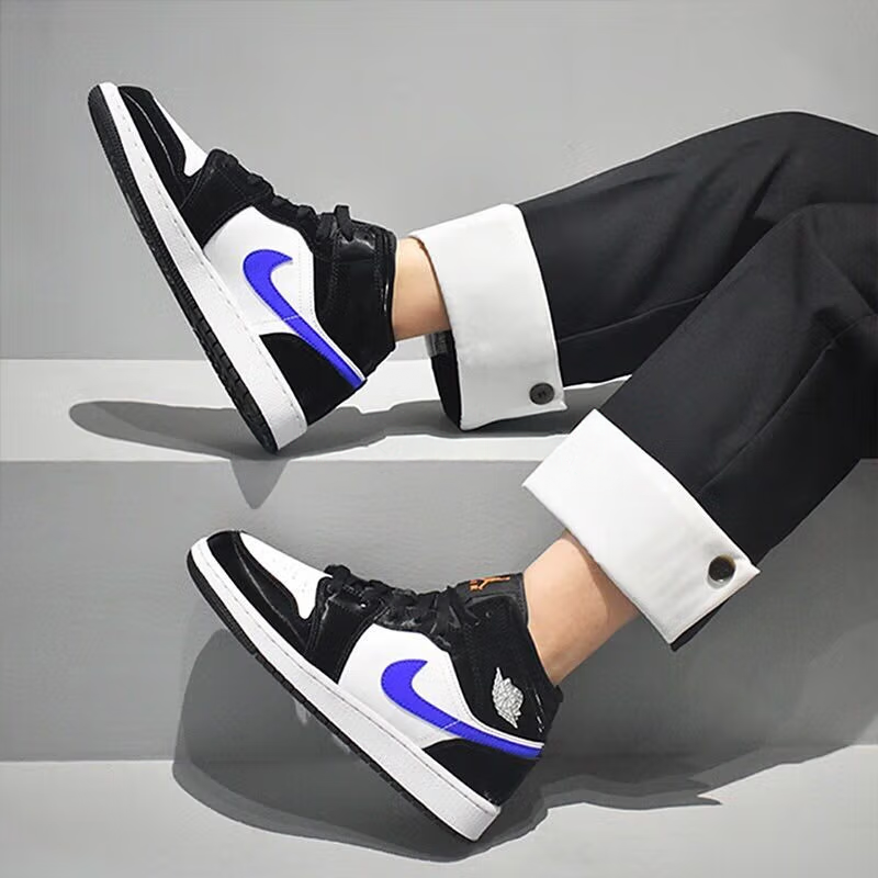 Jordan Air Jordan 1 Mid "Astronomy Blue" GS