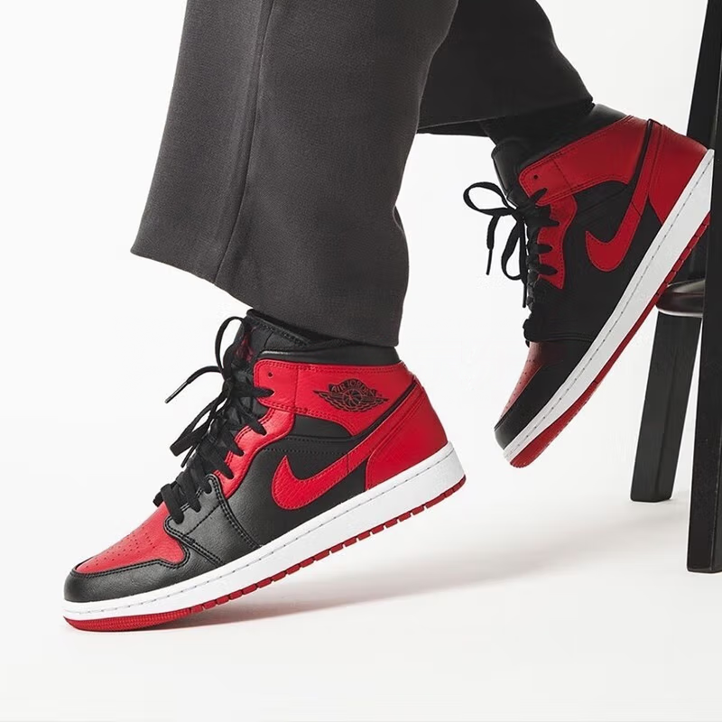 Jordan Air Jordan 1 Mid "Banned" GS
