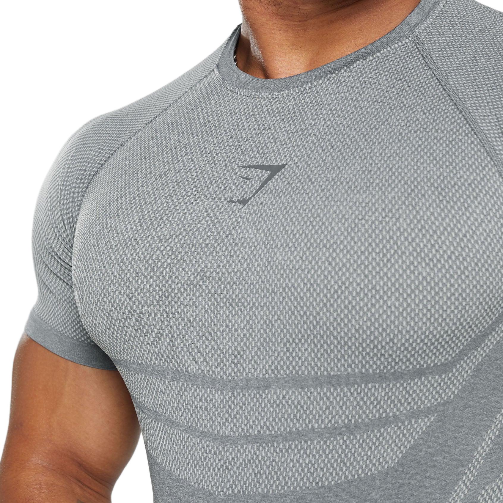 GYMSHARK Workout Clothing Men’s Light Gray