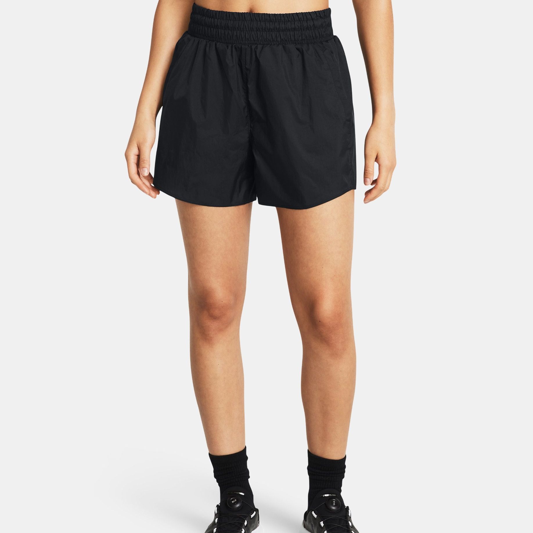 Женские шорты Under Armour Under Armour UA Vanish 5" Crinkle (черные) — фото 3