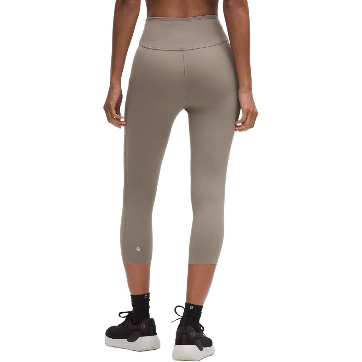 Lululemon Fast And Free High Rise Crop With Pockets 19′ Sports Pants Women’s
