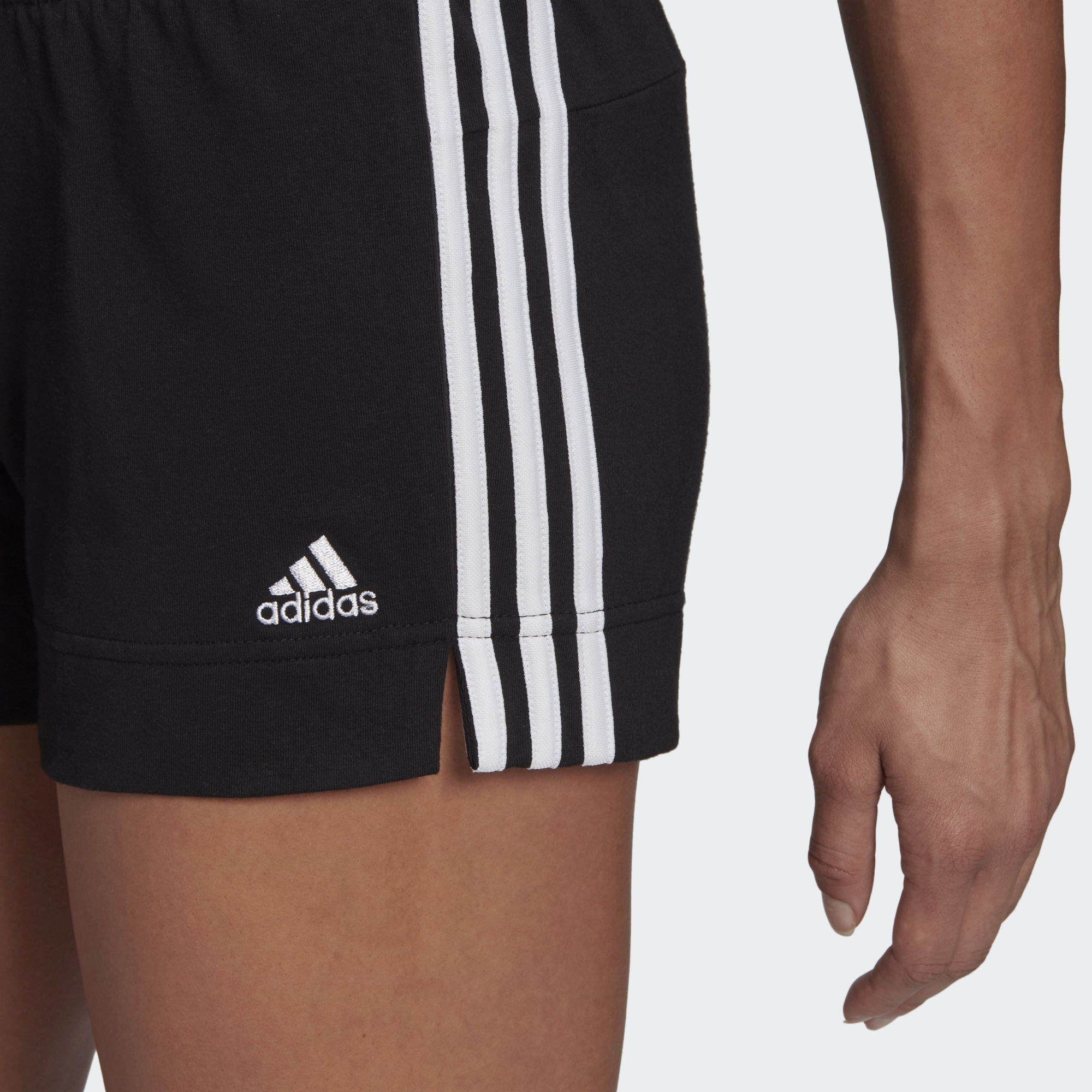 Женские шорты adidas ESSENTIALS SLIM 3-STRIPES SHORTS (черный) — фото 6