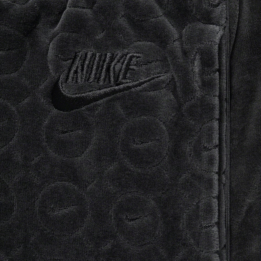 Спортивные штаны Supreme x Nike Velour Track Pant SS21 (черные) — фото 5