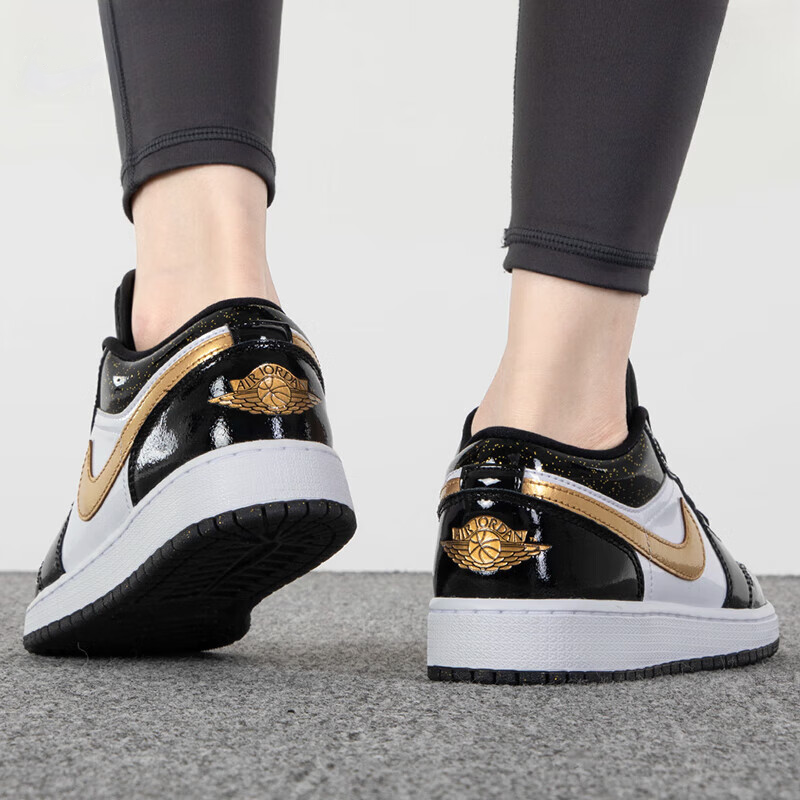 Jordan Air Jordan 1 "Gold Toe" GS