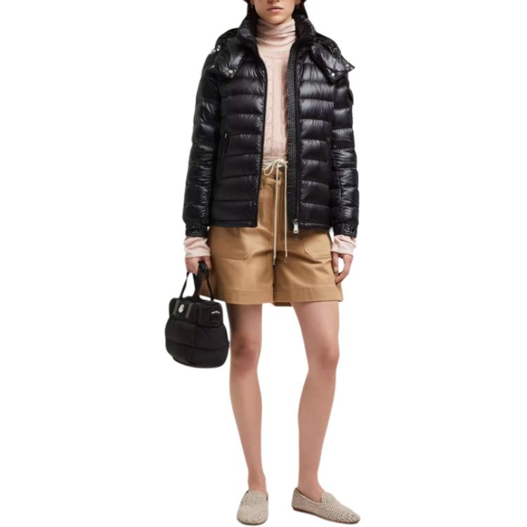 Женский пуховик Moncler Dalles Hooded Short Down SS26 (черный) — фото 3
