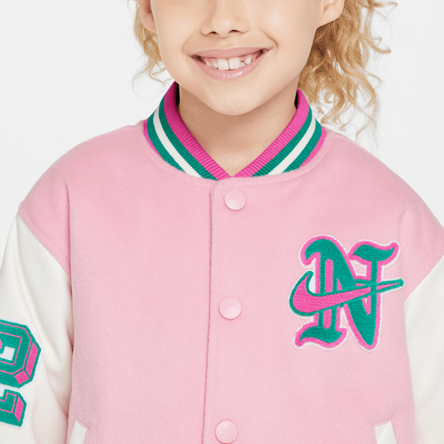 Детская куртка Nike Kids Fashion (розовая) — фото 2