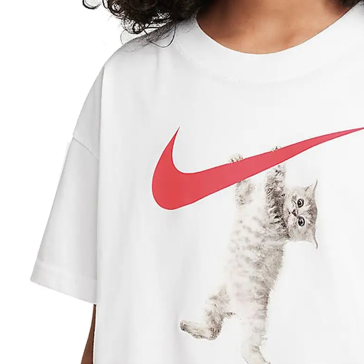 Женская футболка Nike Sportswear (белая) — фото 5