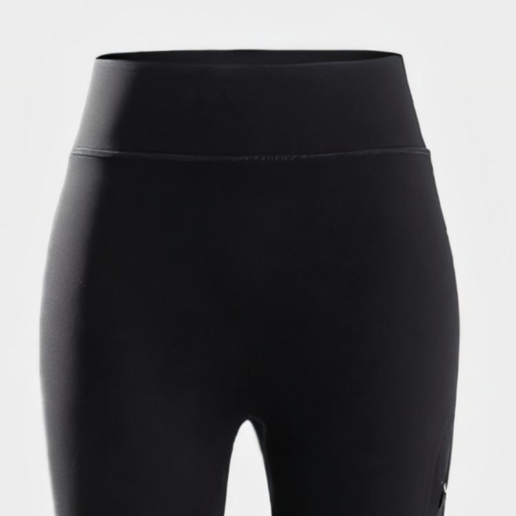 Under Armour Sports Pants Women’s Twilight Black Color