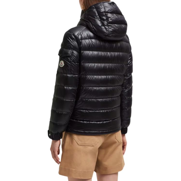 Женский пуховик Moncler Dalles Hooded Short Down SS26 (черный) — фото 4