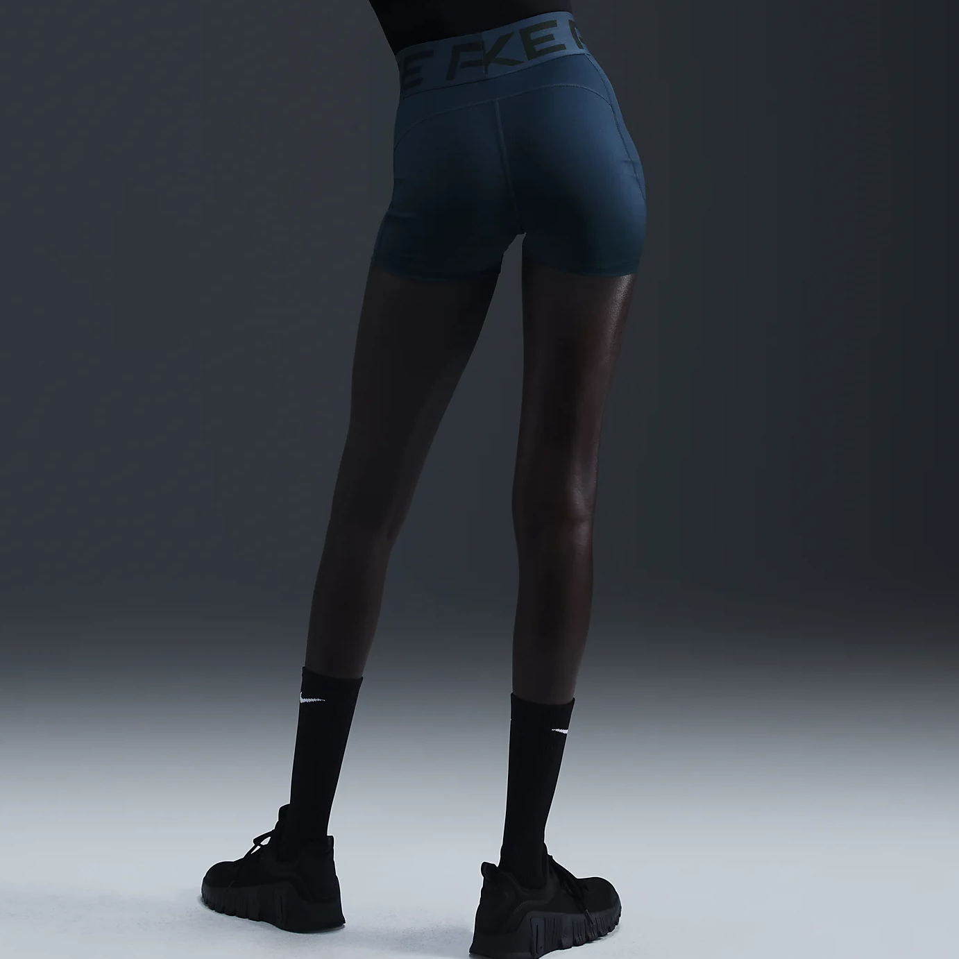 Nike Pro Sculpt Women’s High-Waisted 3′ Biker Shorts